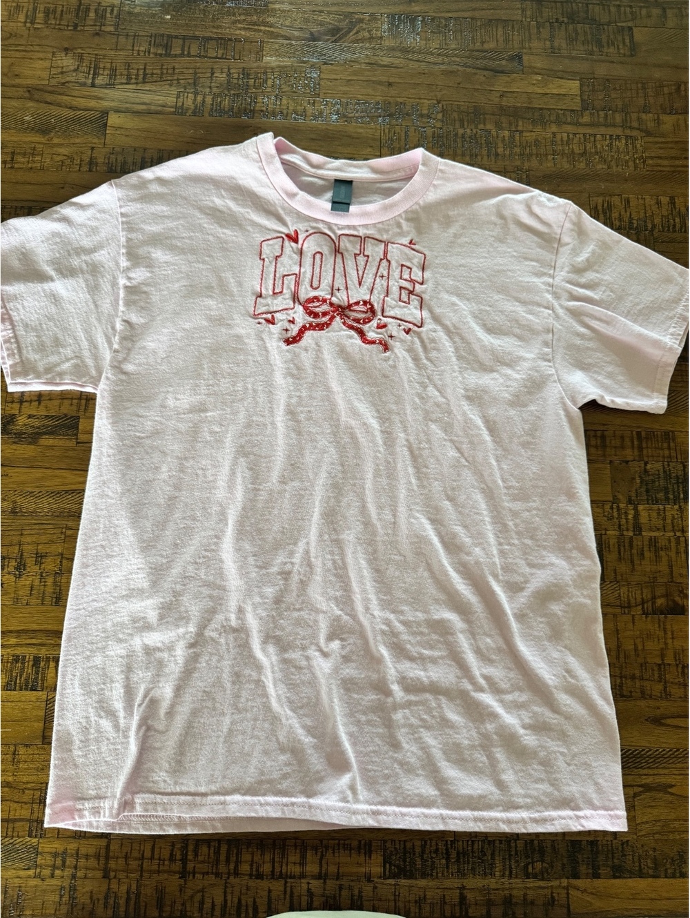 Gildan Pink 'LOVE' Embroidered Graphic T-Shirt Large